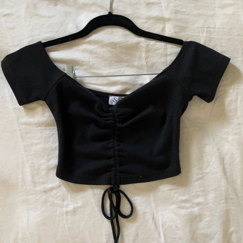 SABO Skirt cinched tie front crop top